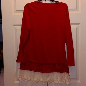 Red shirt, long sleeves, gathered and white lace. Medium